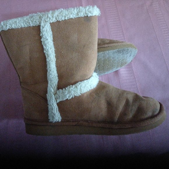 Kids Boots size 3 - Picture 2 of 4